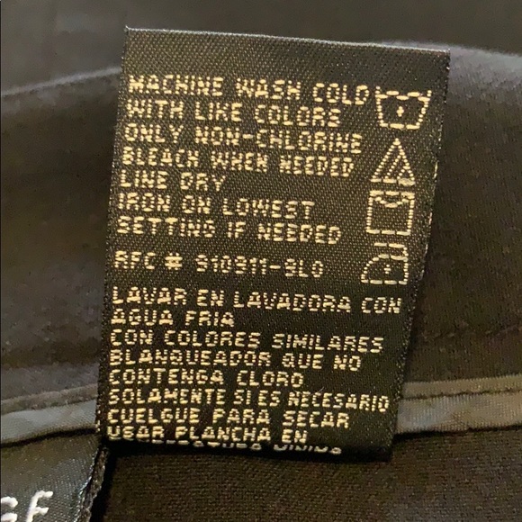 Black Skirt * Size 16 * Perfect Basic Black Skirt - Picture 4 of 4